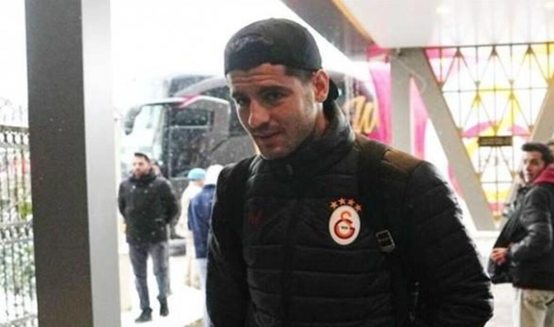 Galatasaray takımı, yeni sezon hazırlıkları kapsamında Bolu'ya ulaştı. Kampta yapılacak