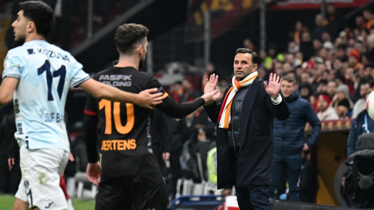 Galatasaray ve Adana Demirspor'un karşı karşıya geldiği maçın tamamlanamama nedenlerini