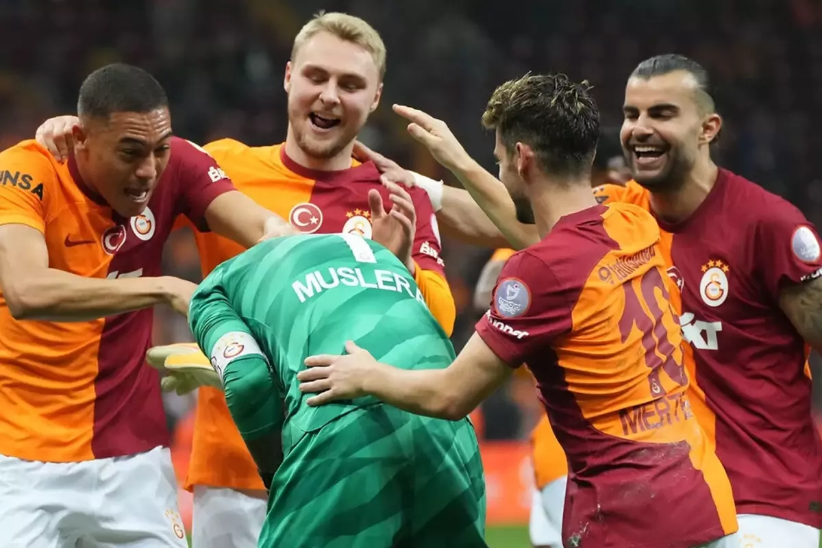 Galatasaray, başarılı stoperi Victor Nelsson'un Roma'ya transferini resmen tamamladı. Bu
