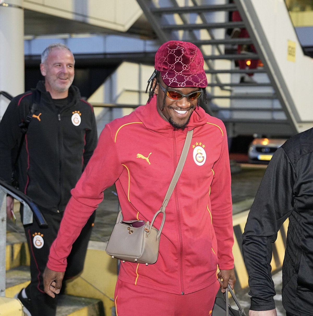 Galatasaray'da Transfer Hareketliliği ve Mario Lemina'nın Gelişimi