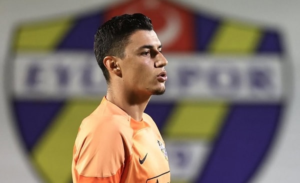 Galatasaray'ın Berke Özer Transfer Hedefi
