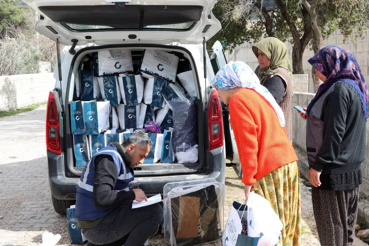 Gaziantep Büyükşehir Belediyesi'nin Deprem Sonrası Çiftçilere Verdiği Destekler