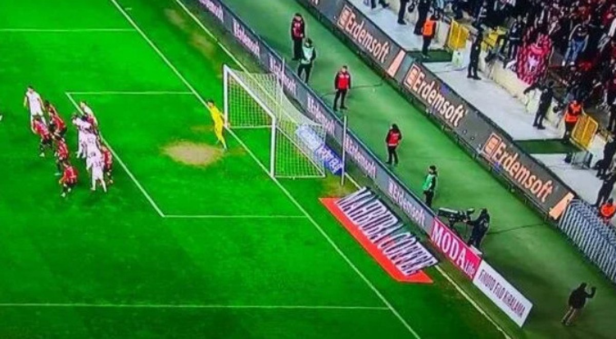 Gaziantep FK - Galatasaray Maçında Ofsayt İtirazı
