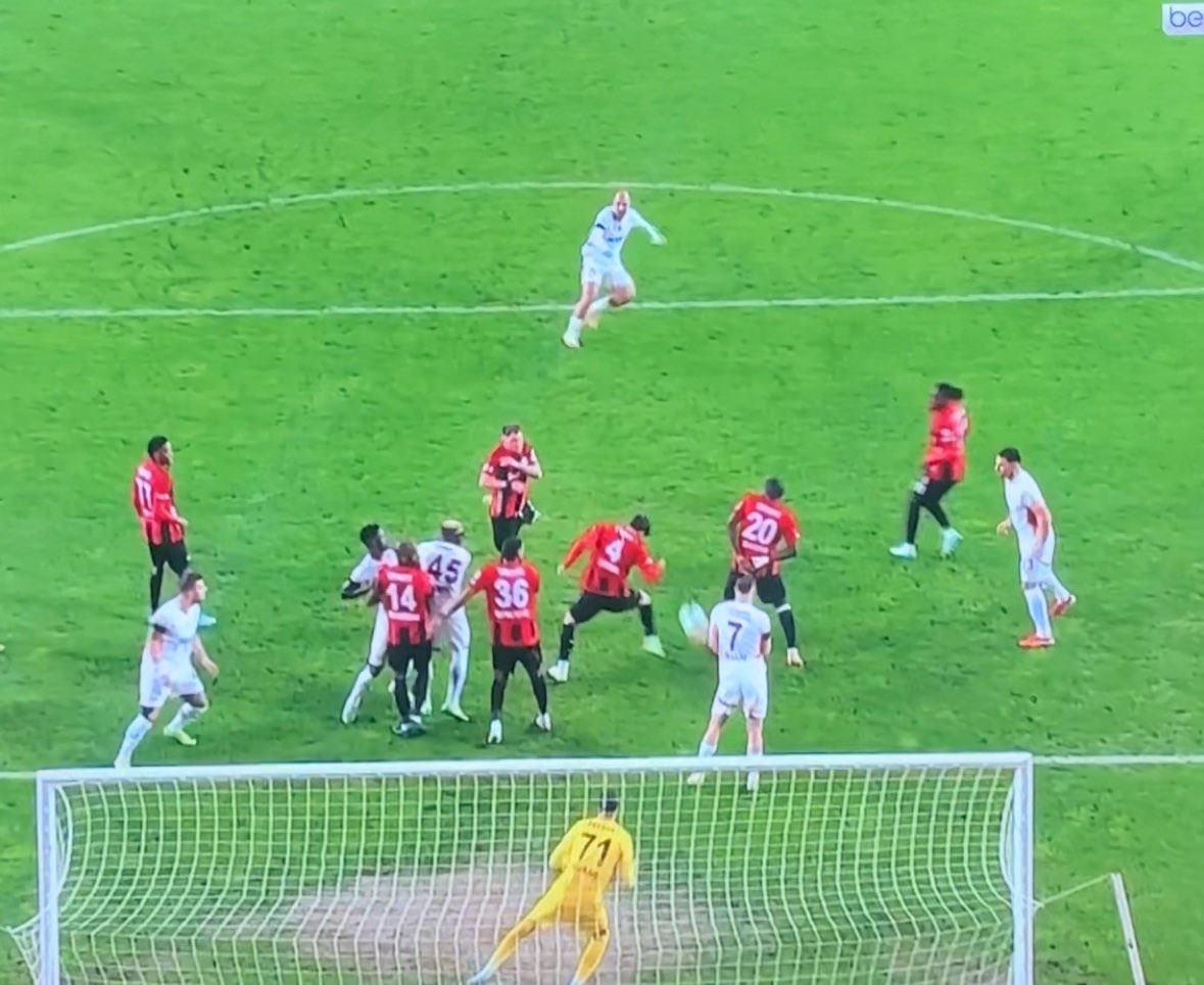 Gaziantep FK Penaltı Bekledi!