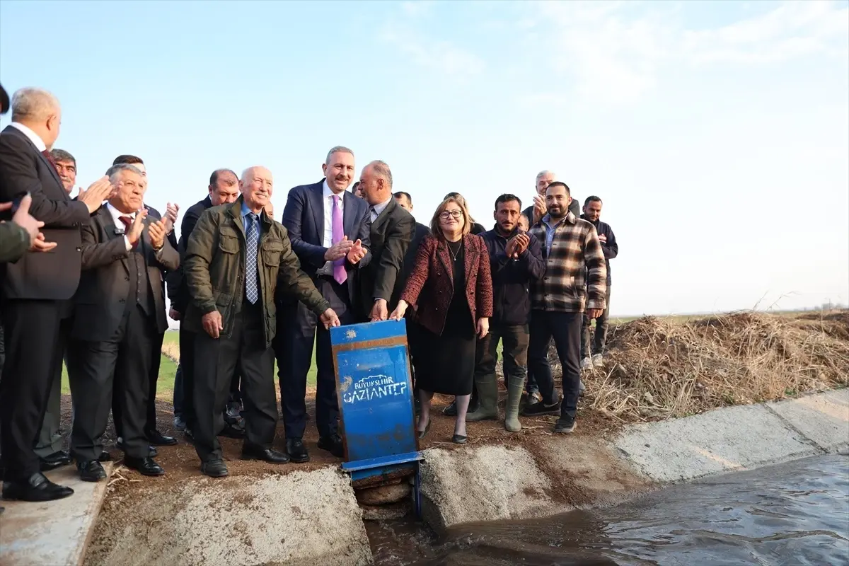 Gaziantep Oğuzeli'nde açılan yeni sulama hattı, bölgedeki tarımsal verimliliği artırmayı