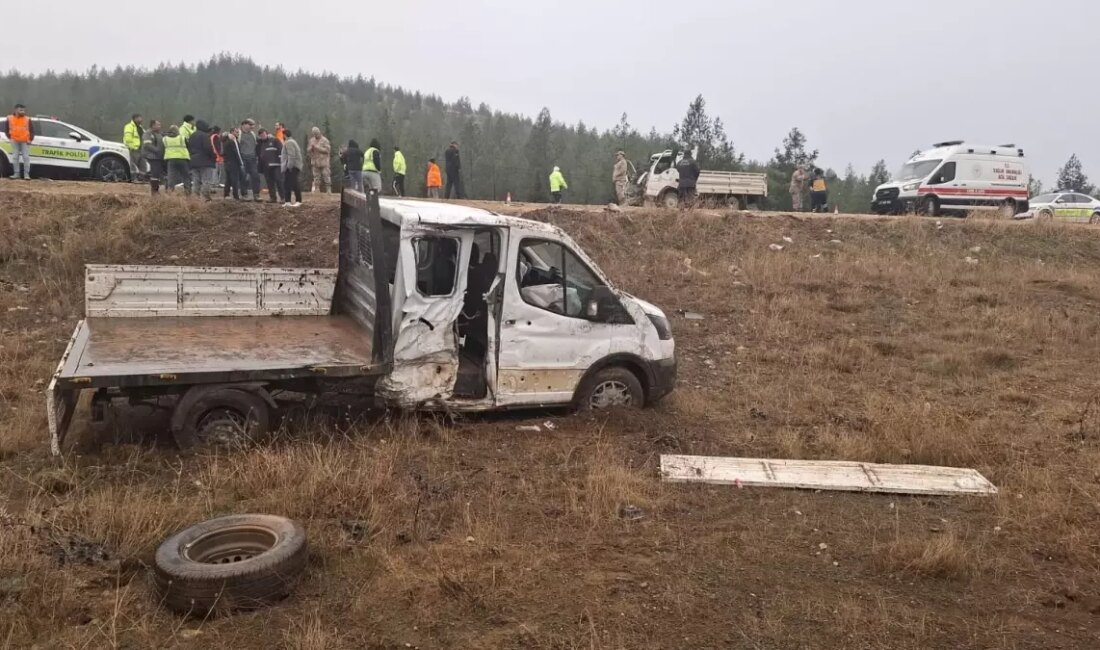 Gaziantep'te meydana gelen trafik kazasında 1 kişi hayatını kaybetti, 1