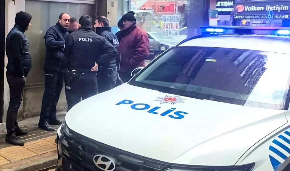 Gemlik'te duygu sömürüsüne son verildi! Yerel halkın dikkatini çeken dilenci,