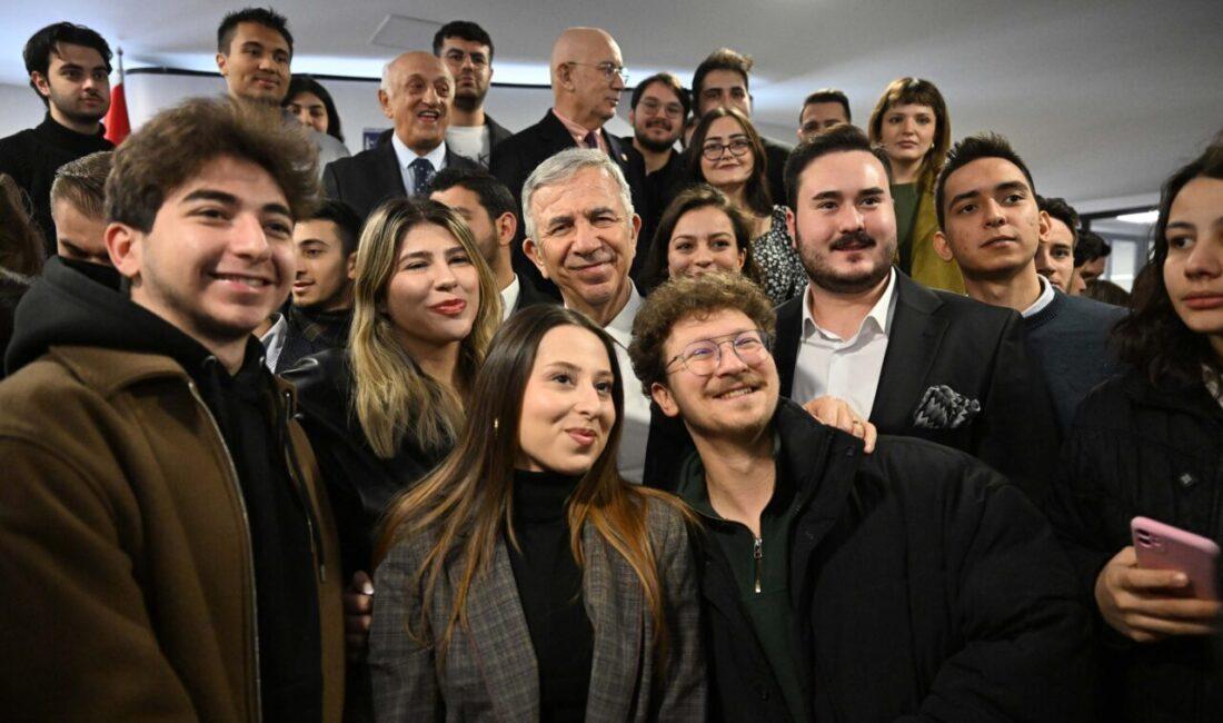 Ankara Büyükşehir Belediyesi, eğitimde fırsat eşitliği anlayışıyla hizmete açtığı ‘Genç Akademi’lerin