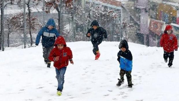 Giresun'da Kar Yağışı Nedeniyle Eğitime Ara Verildi