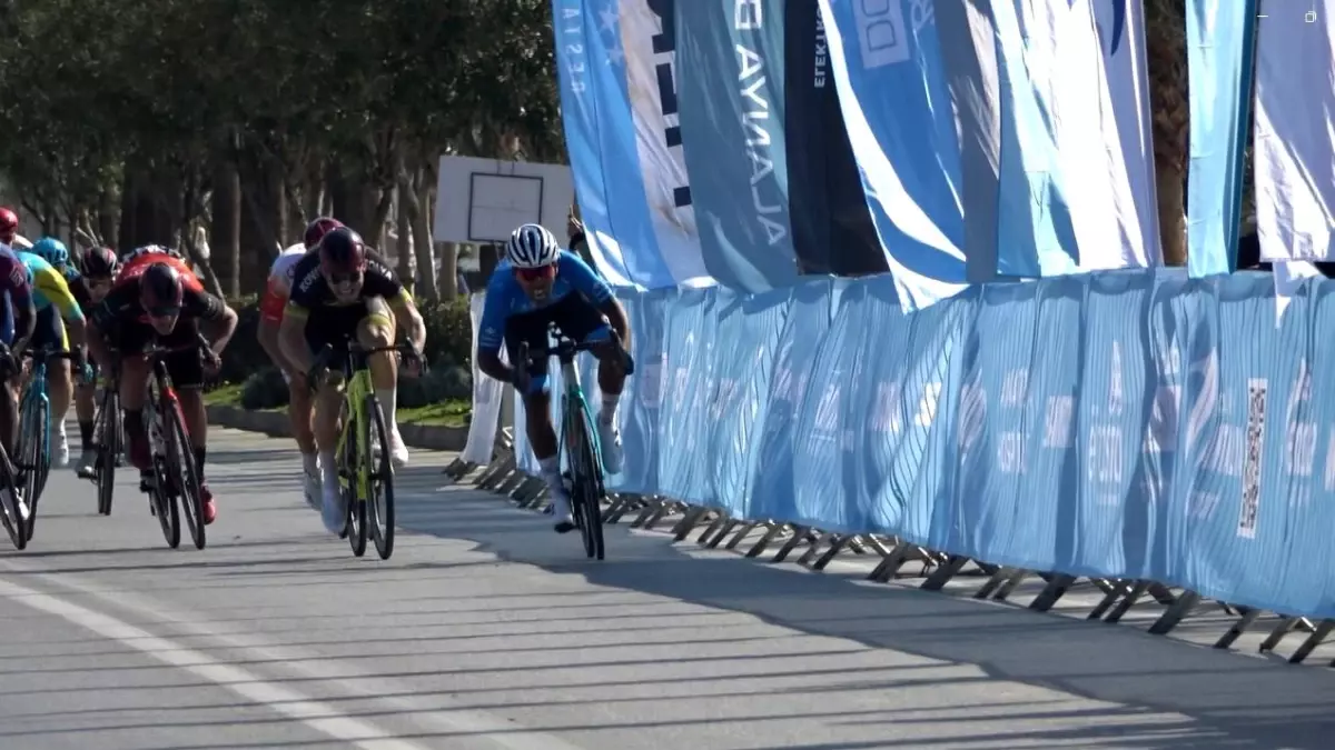 Grand Prix Antalya Bisiklet Yarışı, Alanya'nın muhteşem güzellikleri eşliğinde başladı.