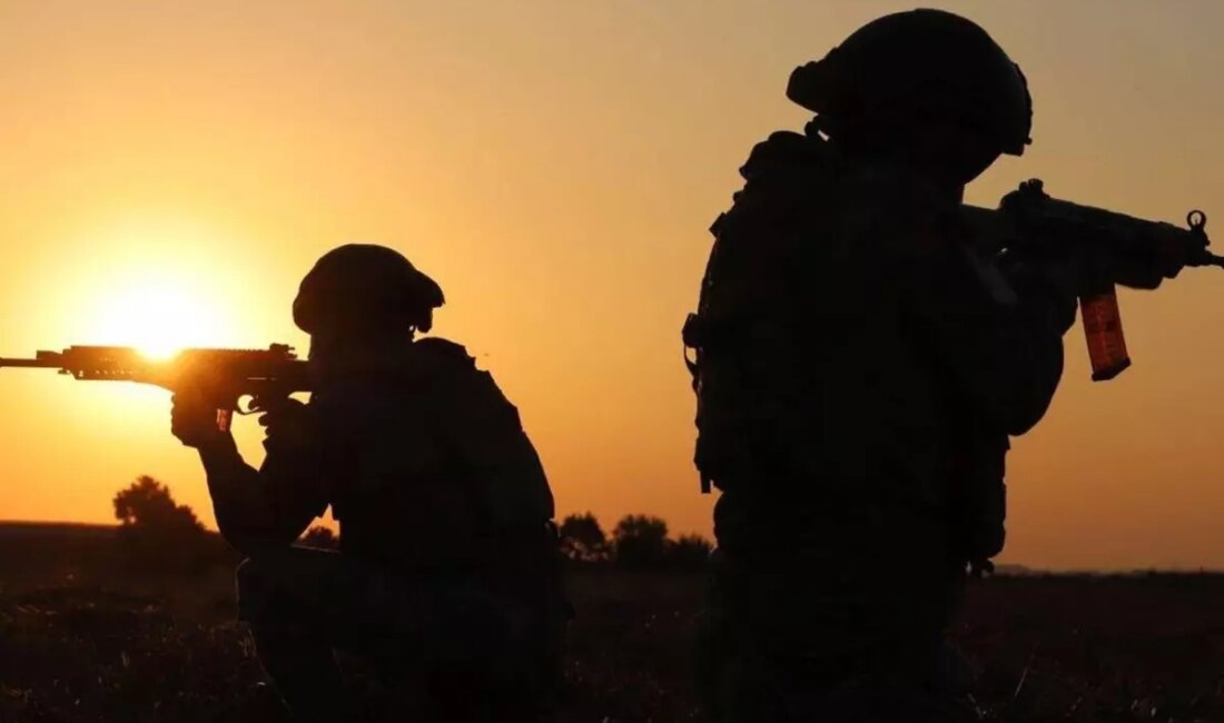 Gürz-45 Operasyonu kapsamında gerçekleştirilen başarılı operasyon sonucunda iki terörist yakalandı.