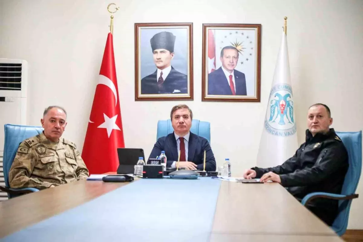Erzincan'da düzenlenen güvenlik toplantısına Vali Hamza Aydoğdu katıldı. Toplantıda güvenlik