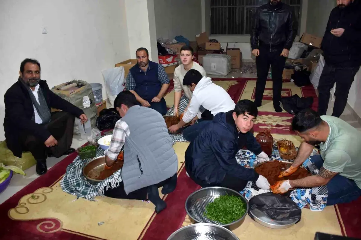 Güzelşehir Mahallesi'nde muhtarlık seçimleri heyecan dolu bir yarışa sahne oluyor.