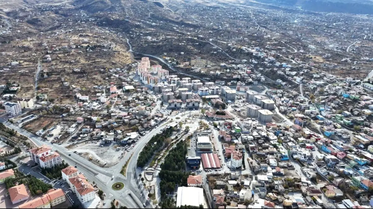 Hacılar Belediyesi, çağdaş hayat alanları oluşturmak hedefiyle kentsel dönüşüm projeleri