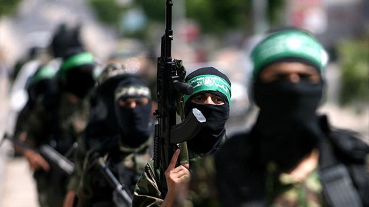 Hamas, İsrail'in taahhütlerini ihlal ettiği gerekçesiyle esir takasını askıya aldığını