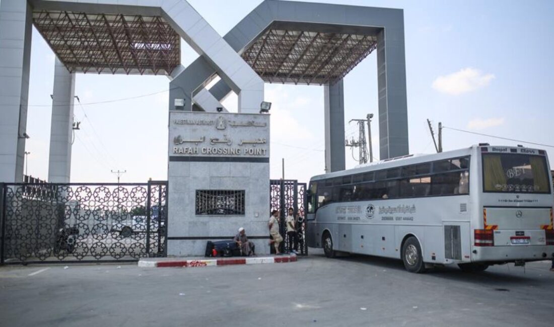 Hamas ve İsrail arasındaki ateşkes anlaşması, Refah Sınır Kapısı'nın açılmasıyla