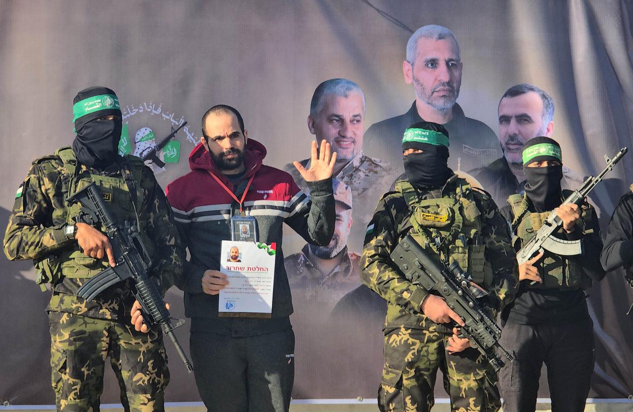 Hamas ve İsrail Arasında Esir Takası: 183 Filistinli Esir Serbest Bırakıldı