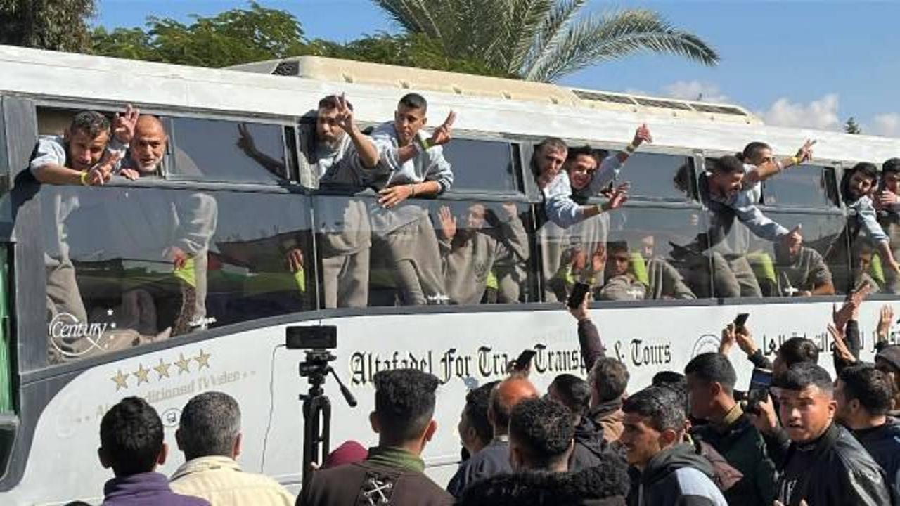 Hamas, esirler konusundaki açıklamalarıyla uluslararası hukukun ihlaline dair çarpıcı detaylar