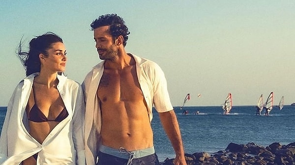 Hande Erçel ve Barış Arduç'un Rüzgara Bırak Filmi Gala Gecesinde Büyüledi