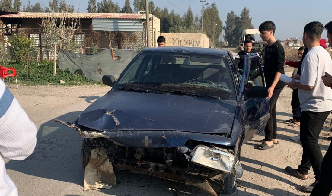 Hatay'da direksiyon hakimiyetini kaybeden bir sürücünün dereye uçtuğu kaza, sürücülerin