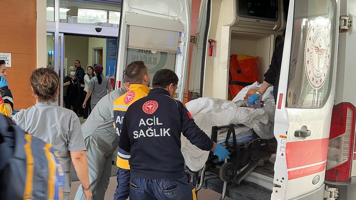 Hatay'da bir hastanede çıkan yangın, büyük bir faciaya dönüşmeden kontrol