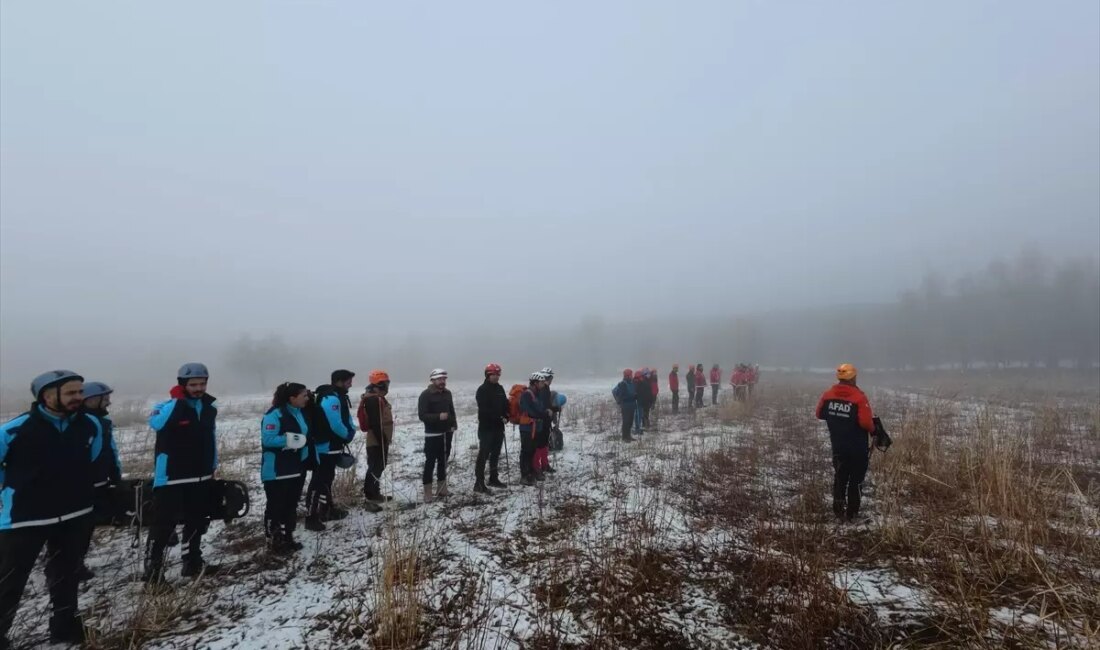 Iğdır'da gerçekleştirilen Arama-Kurtarma tatbikatı ve Deprem Anma Etkinliği, afet bilincini
