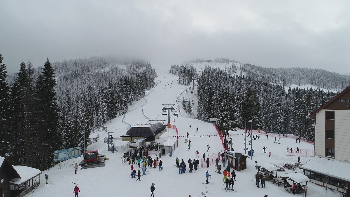 Ilgaz Dağı Milli Parkı'nda bulunan telesiyej, bakım çalışmaları nedeniyle geçici