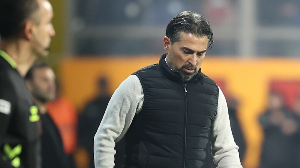 Rizespor Teknik Yöneticisi İlhan Palut, Galatasaray yenilgisinin akabinde "Oyuncularım istediğimi