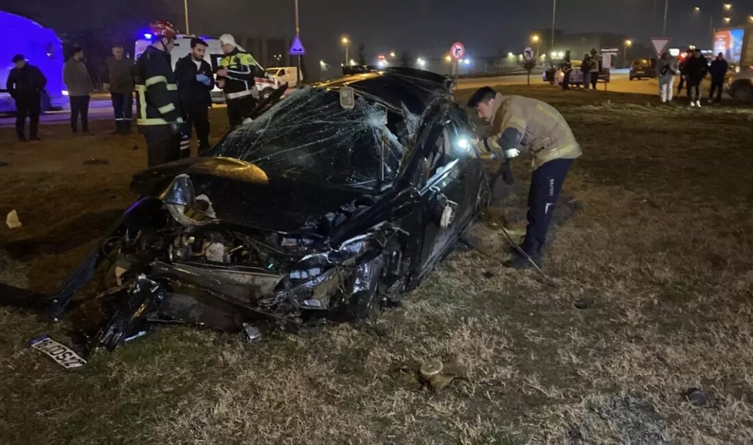 İnegöl'de meydana gelen trafik kazasında 2 kişi yaralandı. Olayla ilgili
