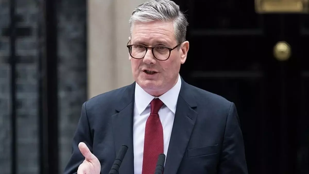 İngiltere Başbakanı Keir Starmer, Ukrayna'ya güvenlik garantileri kapsamında askeri birlik