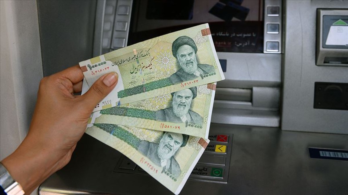 İran Riyali, Türkiye Merkez Bankası'nın döviz listesinden çıkarıldı. Bu gelişme,