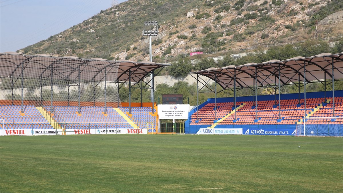 İskenderunspor'un yeni stadyumu, Trabzonspor ile oynanacak heyecan dolu bir maçla
