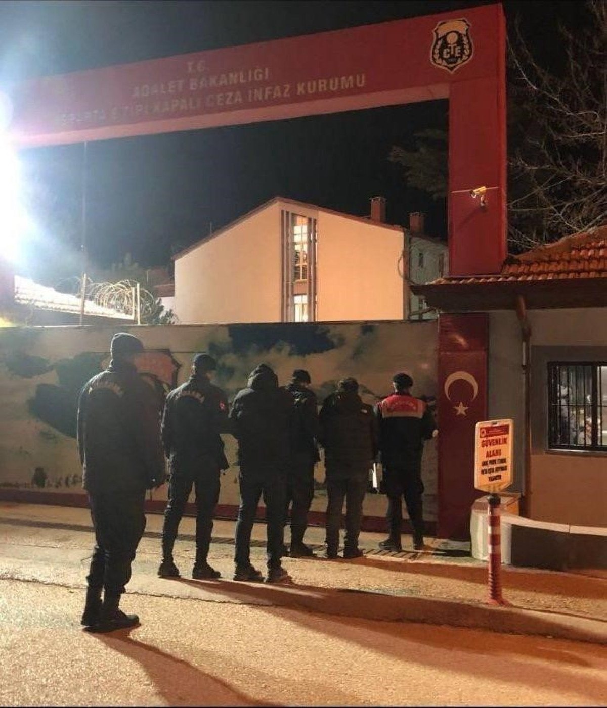 Isparta'da Hırsızlık Olayı: 1 Milyon Liralık Bakır Kablo Çalındı