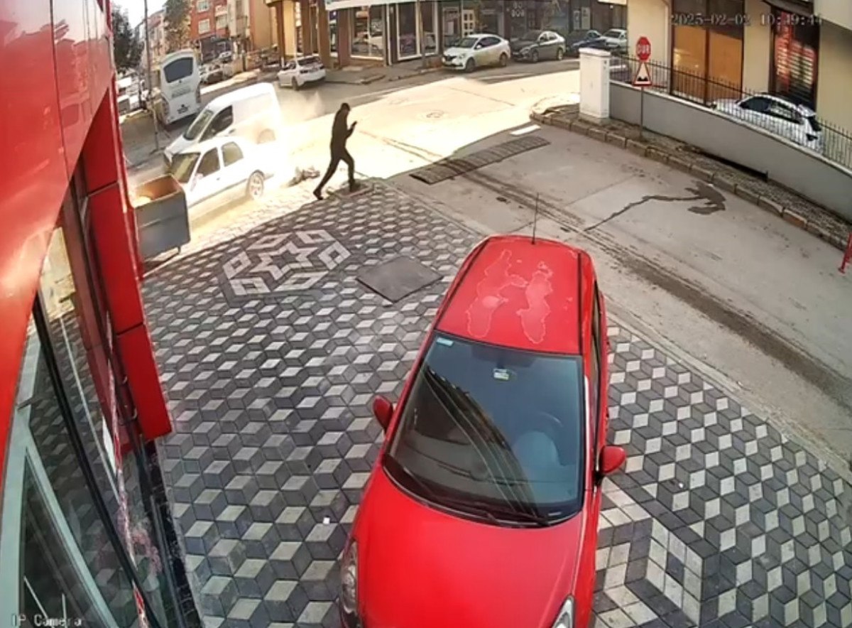Isparta'da Korkunç Kaza: Yayanın Kıl Payı Kurtuluşu