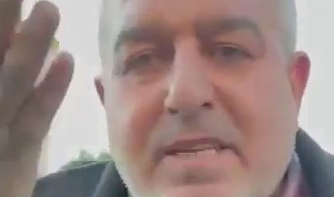 İstanbul Başakşehir'de cipin önünü kesen minibüs şoförü aracın kapısını açmaya