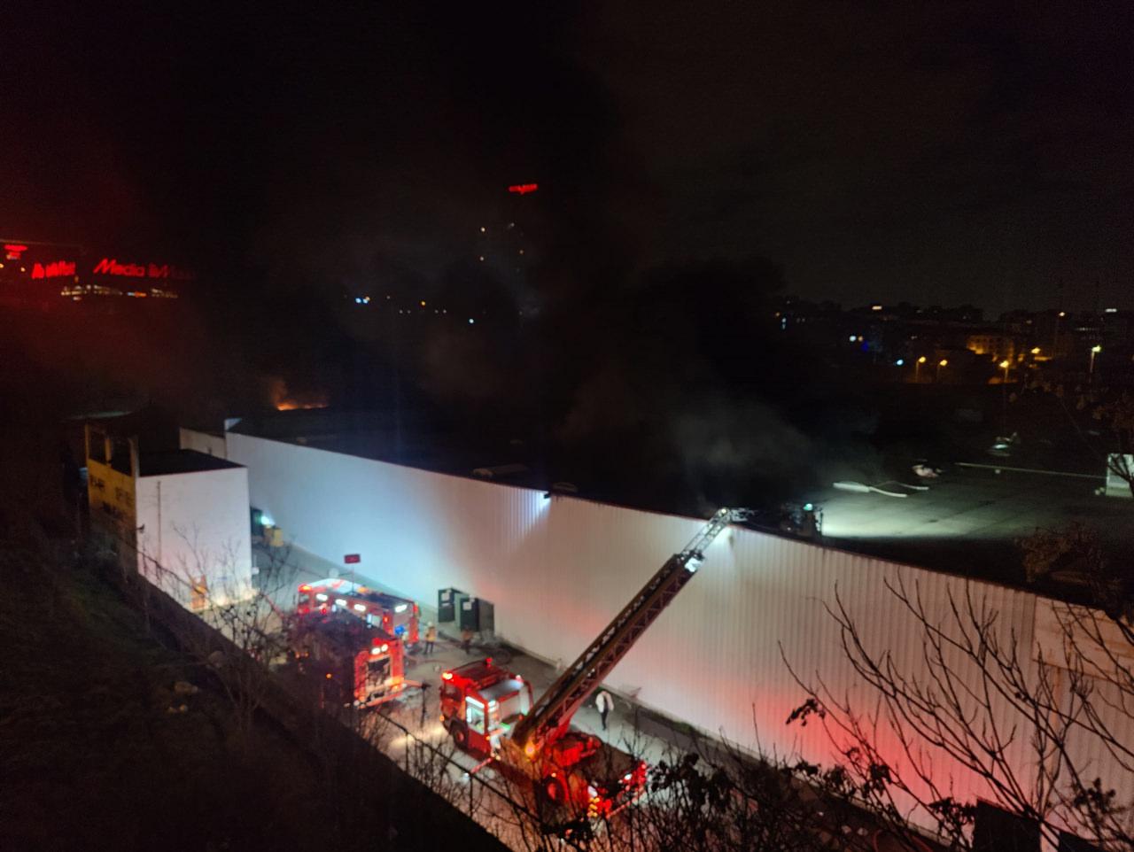 İstanbul Esenyurt'ta Depo Yangını