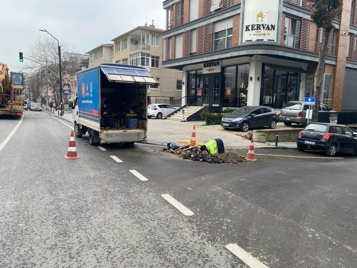 İstanbul'da Su Borusu Hattında Patlama