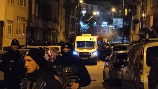 İstanbul'da Aile Cinayeti: 17 Yaşındaki B.Y. Dört Aile Üyesini Öldürdü