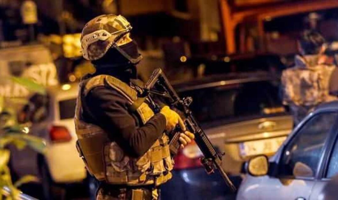 İstanbul'da gerçekleştirilen DEAŞ'a yönelik operasyonda 48 kişi gözaltına alındı. Güvenlik