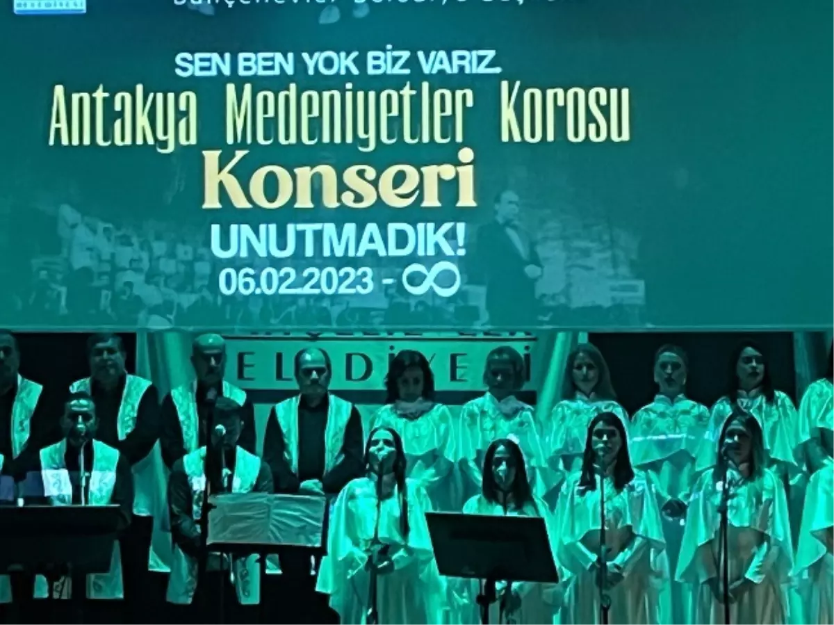 İstanbul'da Kahramanmaraş depremlerini anmak için düzenlenen özel programa davetlisiniz. Bu