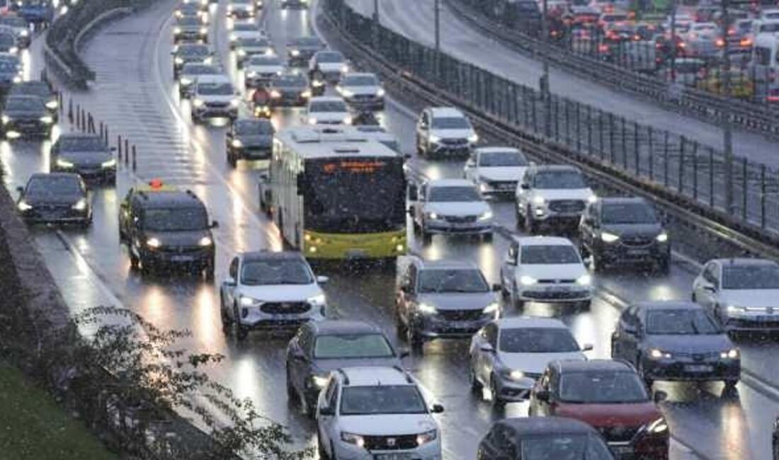 İstanbul'da trafik yoğunluğu her geçen gün artıyor. Şehir içi ulaşımda