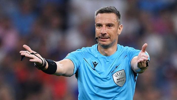 iste derbinin var hakemi uefanin gozdelerinden galatasaray fenerbahce derbisinin orta hakemi tanidik cok otoriter 4 XzUZOkYu