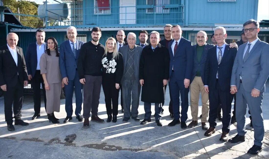 İzmir Kemalpaşa'da yeni bir Aile Sağlığı Merkezi protokolü imzalandı. Bu