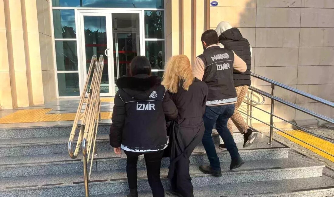 İzmir'de gerçekleştirilen büyük narko-terör operasyonunda 40 kişi gözaltına alındı. Operasyon