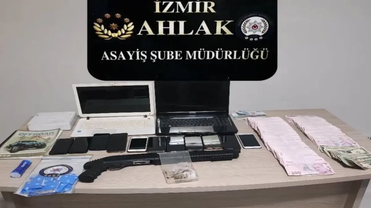 İzmir'de zorla fuhuş yaptıran bir çeteye yönelik gerçekleştirilen operasyon, suç