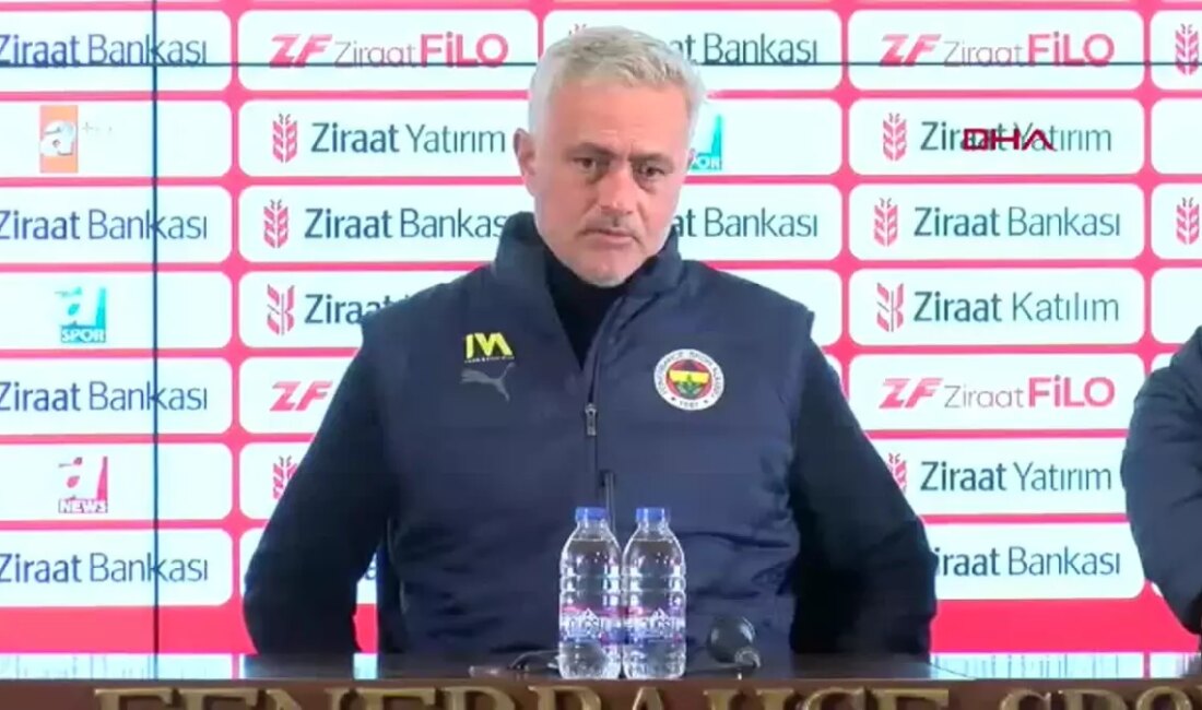 Jose Mourinho, Fenerbahçe'nin Türkiye Kupası performansını değerlendiriyor. Takımın stratejileri, oyuncu