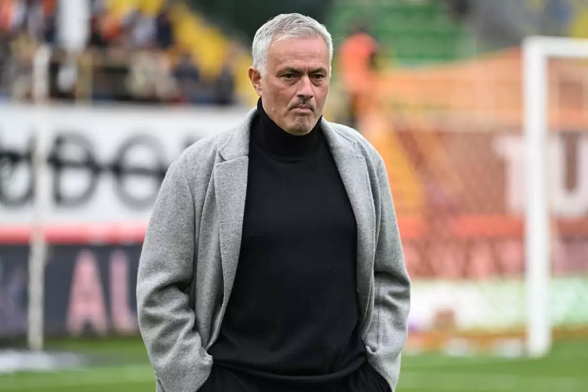 Jose Mourinho, Türk futboluna dair çarpıcı açıklamalarıyla dikkat çekiyor. Deneyimli