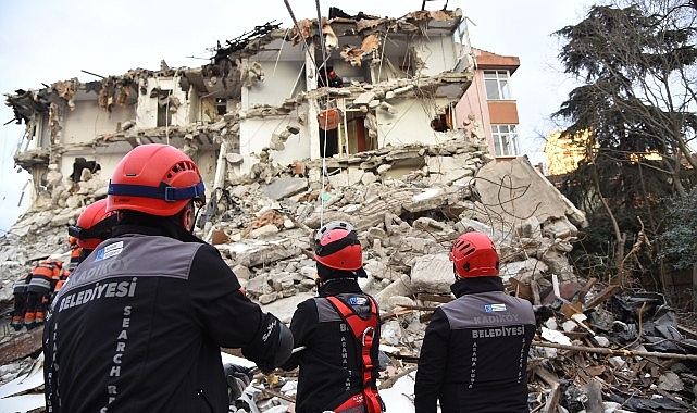Kadıköy Belediyesi, olası bir deprem durumuna hazırlık amacıyla kapsamlı bir