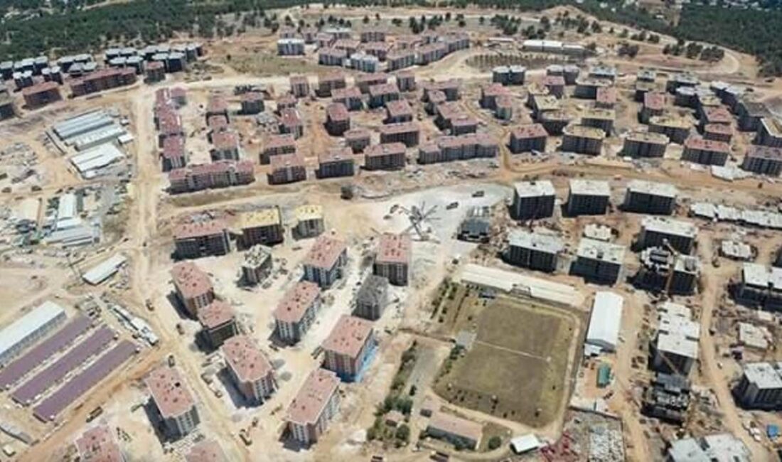 Kahramanmaraş depremlerinin ekonomik etkilerini ve bölgedeki toparlanma sürecini keşfedin. Bu