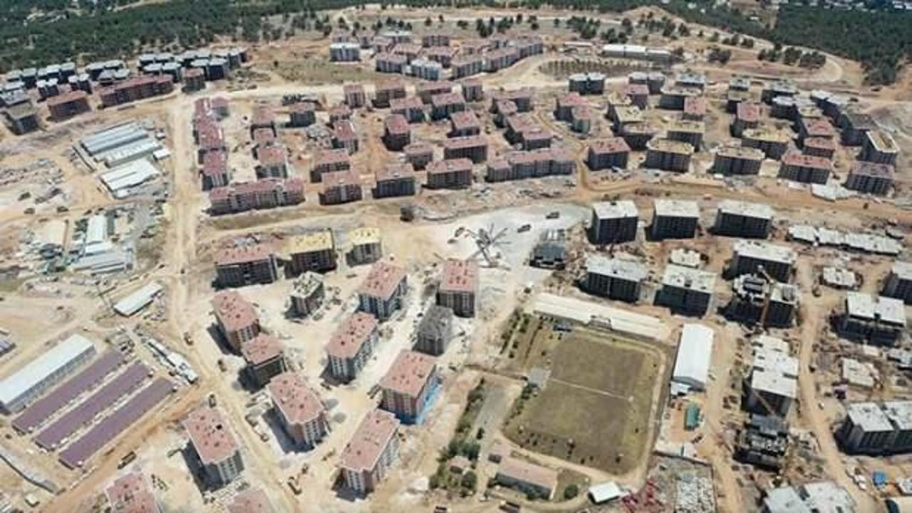 Kahramanmaraş depremlerinin ekonomik etkilerini ve bölgedeki toparlanma sürecini keşfedin. Bu